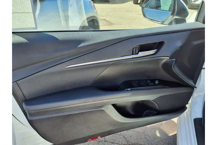 $29616 : Toyota Camry 2025 SE 4dr Sed image 10