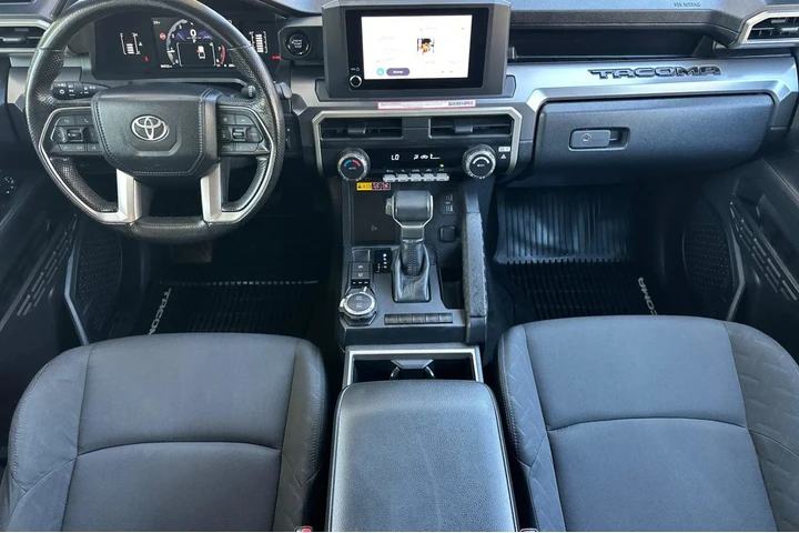 $34500 : Toyota Tacoma 2024 4x4 SR5 4 image 6