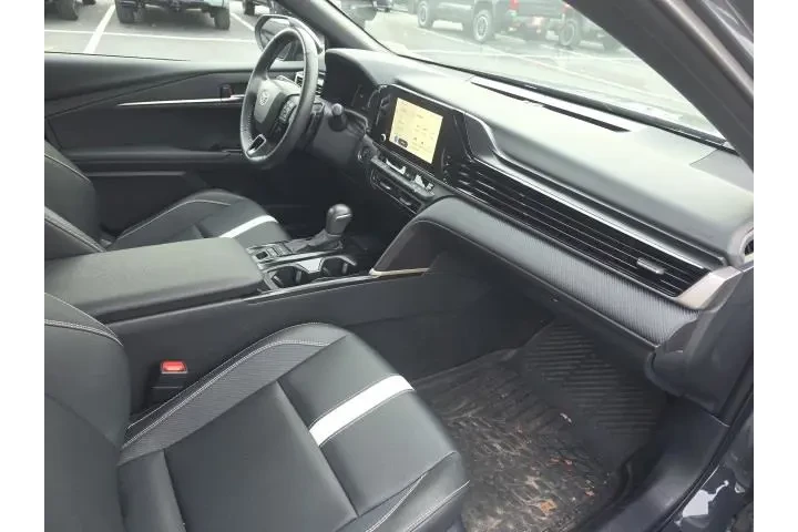 $28590 : Toyota Camry 2025 SE 4dr Sed image 10