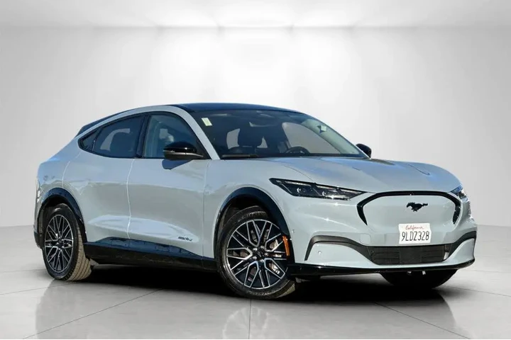 $33869 : Ford Mustang Mach-E 2024 Pre image 1