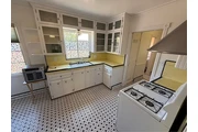 $1000 : Move in ready home in Corona thumbnail