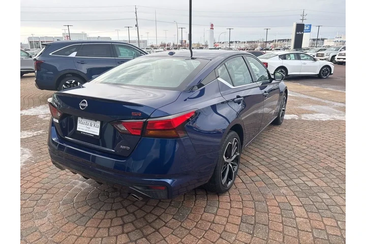 $26999 : 2024 Altima 2.5 SR image 5