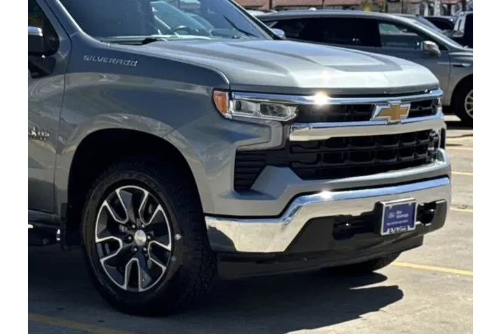 $39996 : Chevrolet Silverado 1500 202 image 2