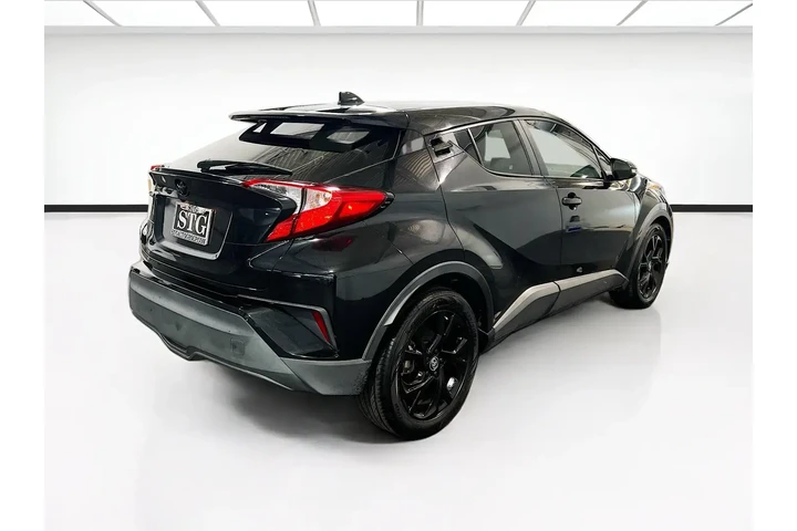 $20612 : Toyota C-HR 2021 Nightshade image 1