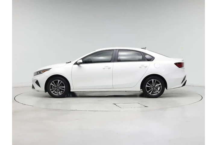 $19998 : Kia Forte 2024 LXS 4dr Sedan image 3