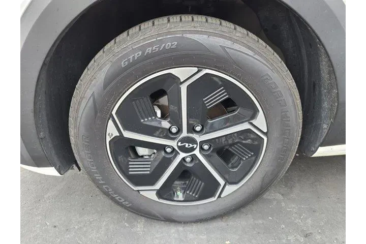 $21991 : Kia Niro 2023 EX 4dr Crossov image 3