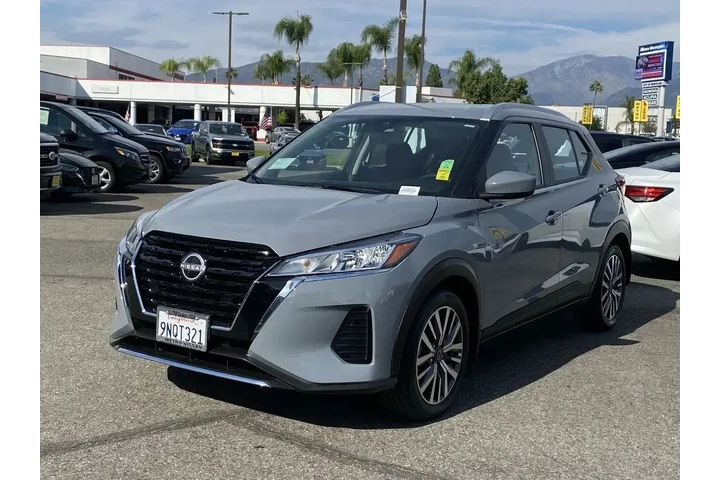 $18999 : Nissan Kicks 2024 SV 4dr Cro image 7