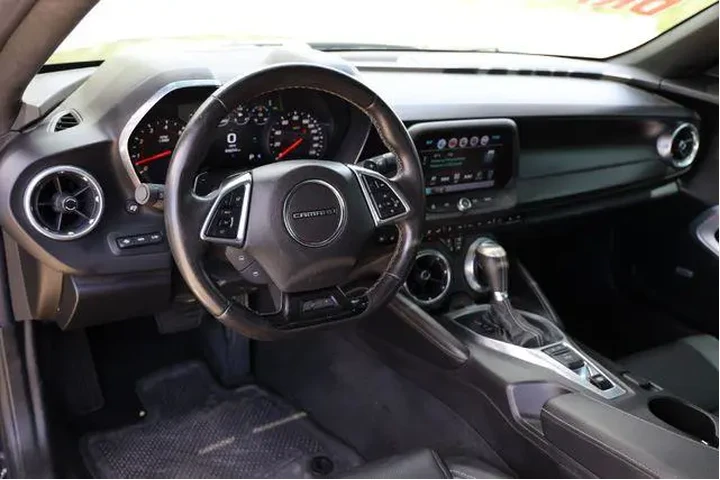 $27807 : Chevrolet Camaro 2017 SS 2dr image 10