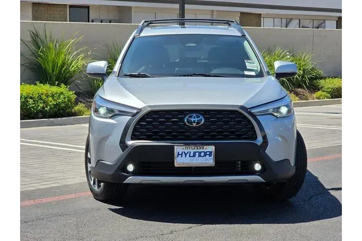 $26500 : Toyota Corolla Cross 2024 XL image 3