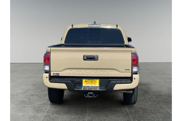 $39270 : Toyota Tacoma 2020 4x4 SR5 V image 4