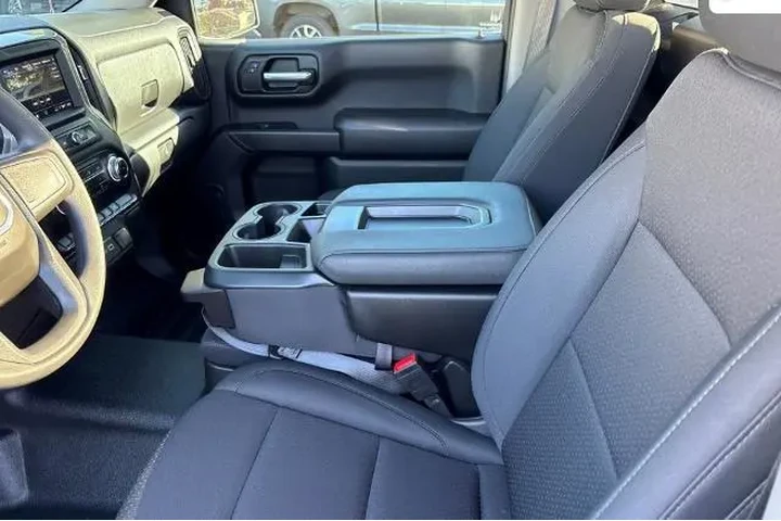 $37800 : GMC Sierra 1500 2025 4x2 Pro image 5