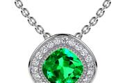 Sale on Emerald Pendants en Jersey City