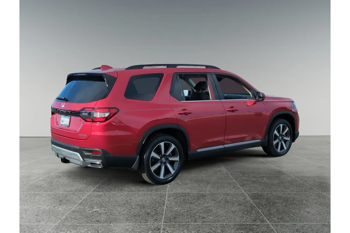 $38555 : Honda Pilot 2024 Touring 4dr image 5