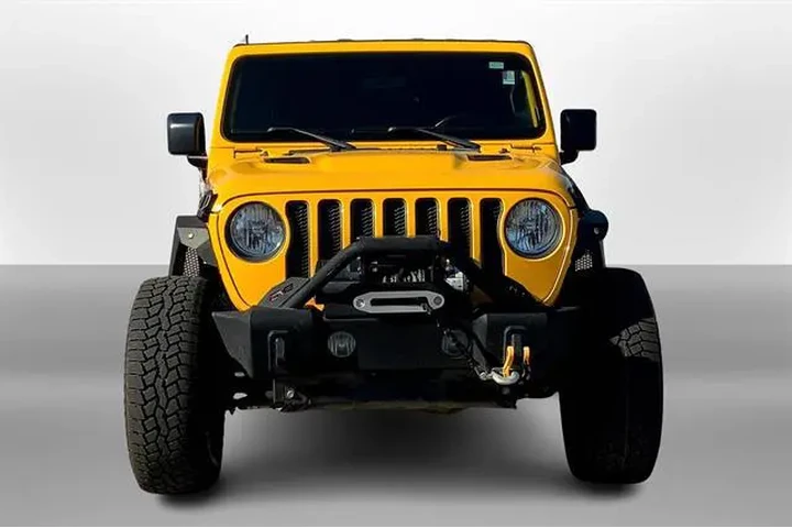 $31875 : Jeep Wrangler Unlimited 2021 image 2