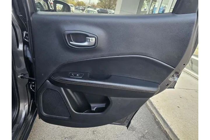 $16998 : Jeep Compass 2021 Limited 4d image 10