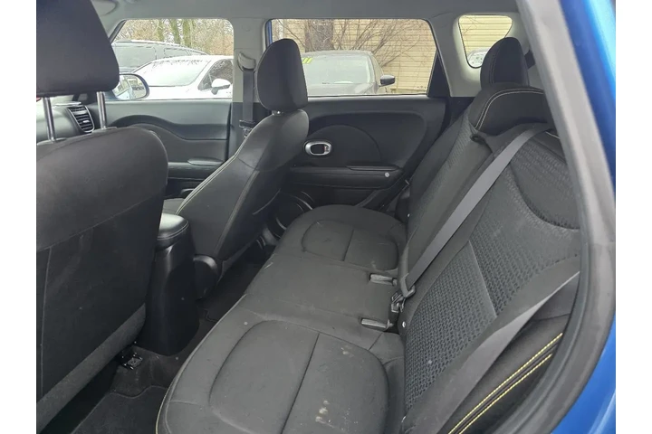 $5900 : 2016 Soul + image 8