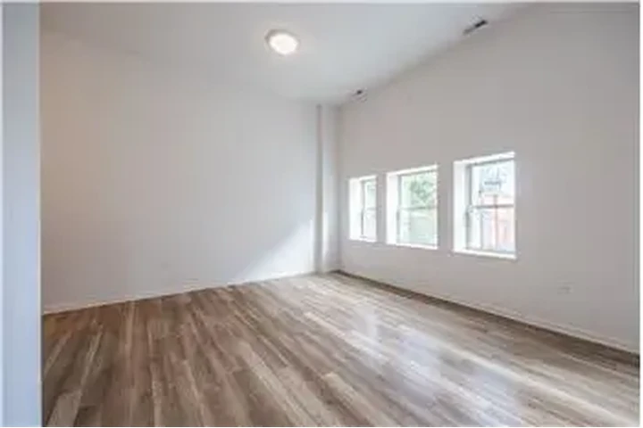 $2925 : Rental property with 2 bedro image 7