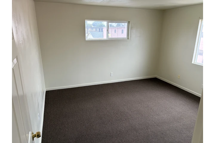 $2200 : Apartamento Grande- Sur LA image 5