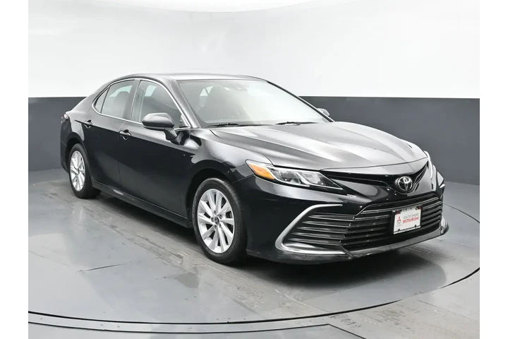 $19552 : Toyota Camry 2021 LE 4dr Sed image 2