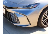 $32911 : Toyota Camry 2025 XLE 4dr Se thumbnail