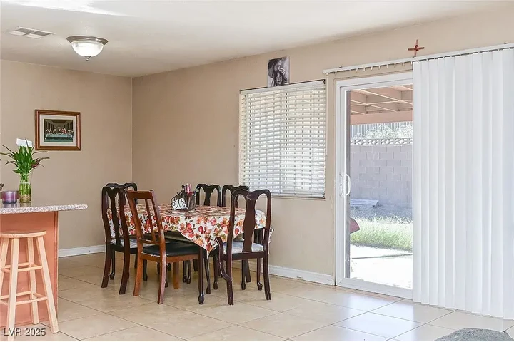 $1100 : 89 Vallejo Ave, Las Vegas, NV image 9