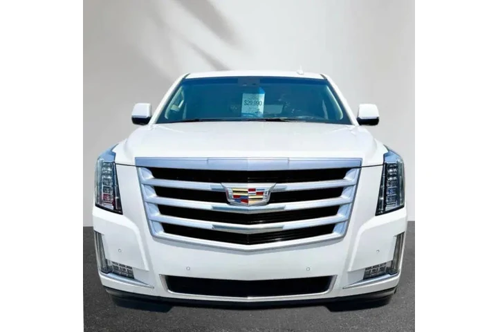 $29990 : 2018 Escalade ESV Luxury image 9