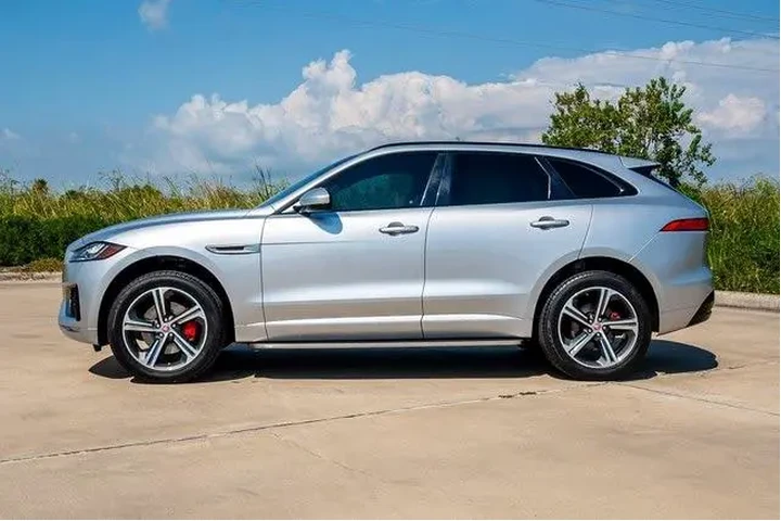 $22924 : Jaguar F-PACE 2019 AWD S 4dr image 3