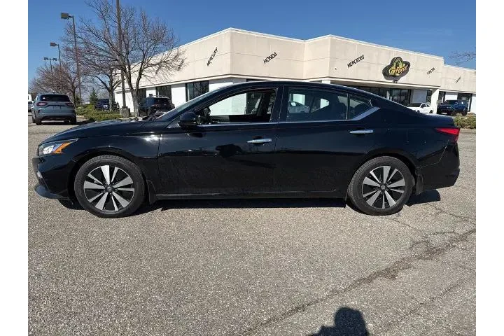 $15500 : Nissan Altima 2020 2.5 SV 4d image 6