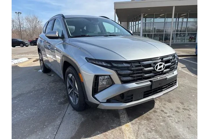 $24998 : Hyundai TUCSON 2025 SEL 4dr image 7