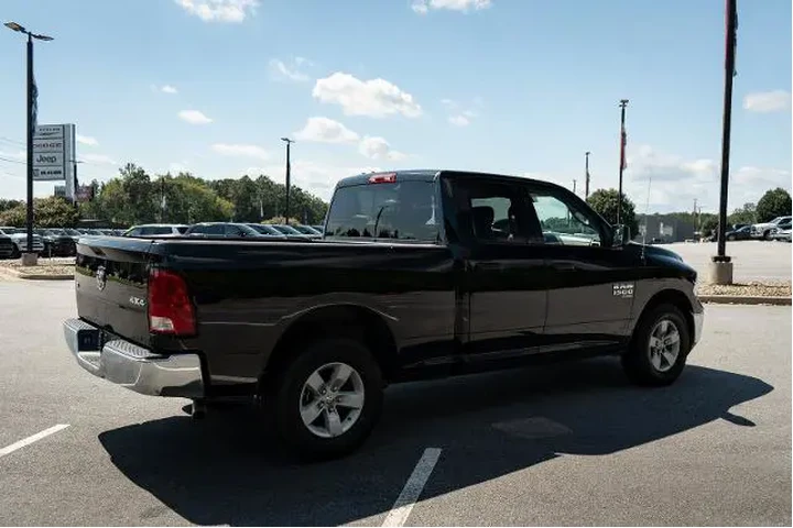 $31559 : Ram 1500 Classic 2024 4x4 SL image 10