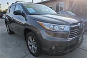 $17995 : 2015 Highlander XLE FWD V6 thumbnail