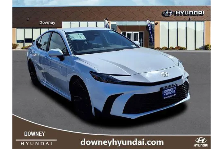 $29593 : Toyota Camry 2025 SE 4dr Sed image 3