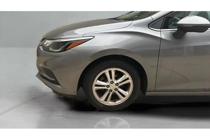 $8877 : Chevrolet Cruze 2018 LT Auto image 9