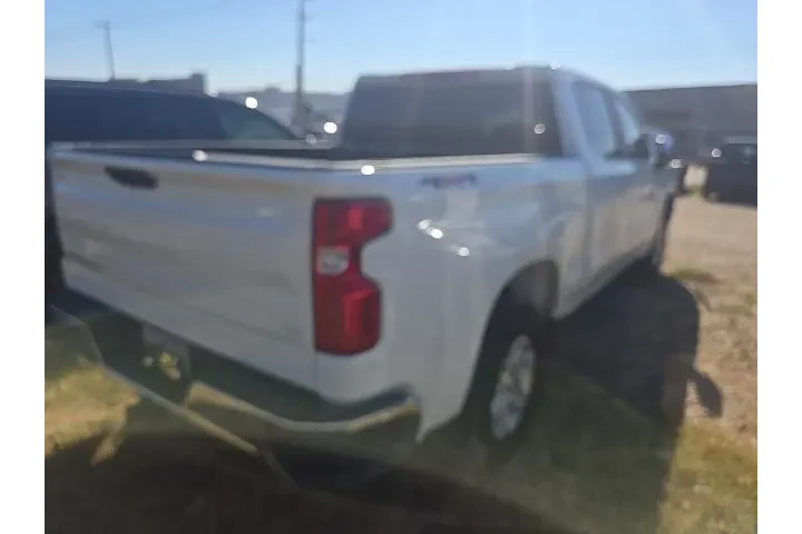 $32877 : Chevrolet Silverado 1500 202 image 3