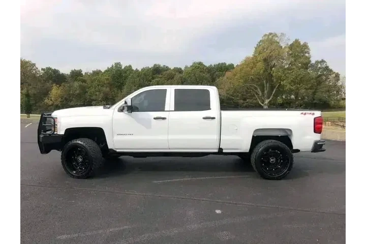 $7800 : Still runs in good condition image 5