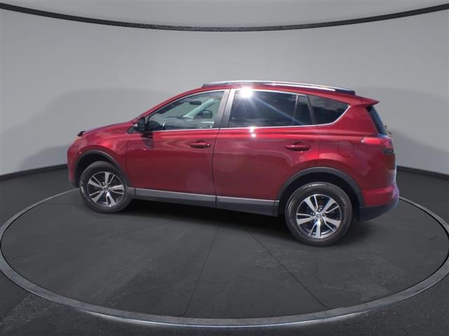 $19500 : PRE-OWNED 2018 TOYOTA RAV4 XLE image 6