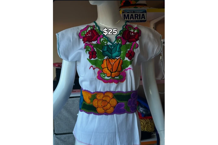 $111 : Ropa artesanal image 7
