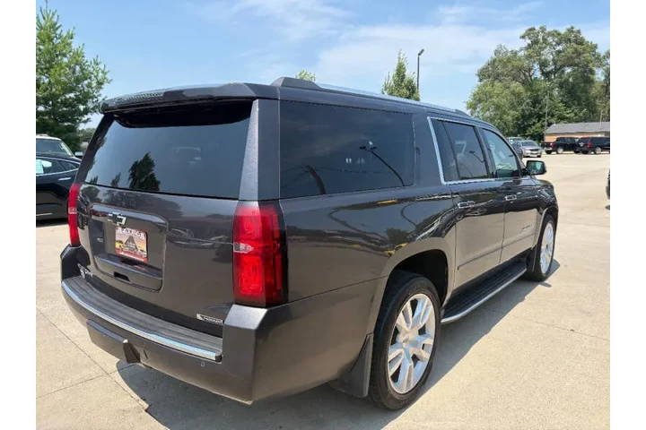 $19950 : 2017 Suburban Premier image 5