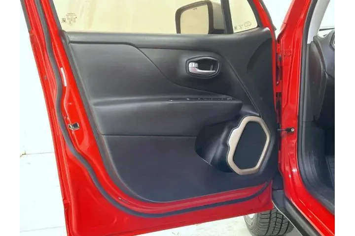 $12799 : Jeep Renegade 2016 4x4 Limit image 9