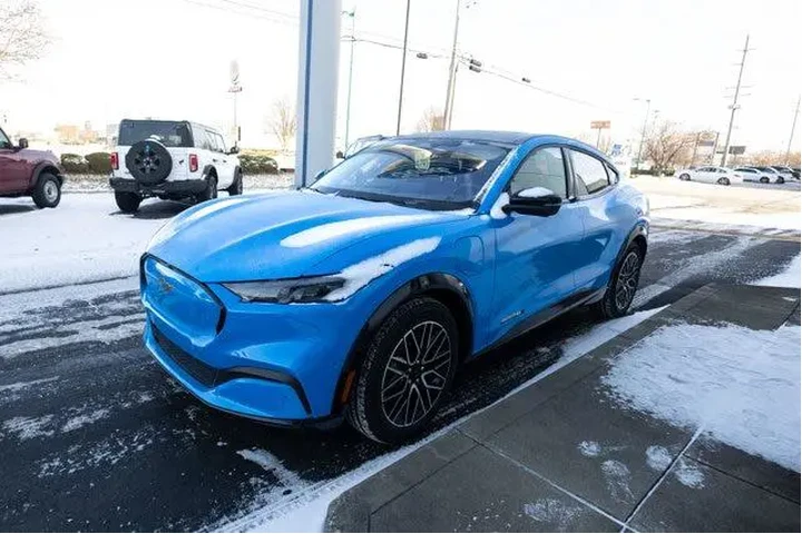 $38499 : Ford Mustang Mach-E 2024 AWD image 7