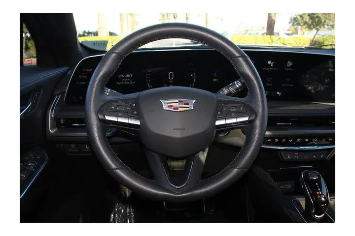 $37021 : Cadillac XT4 2024 Sport 4dr image 3