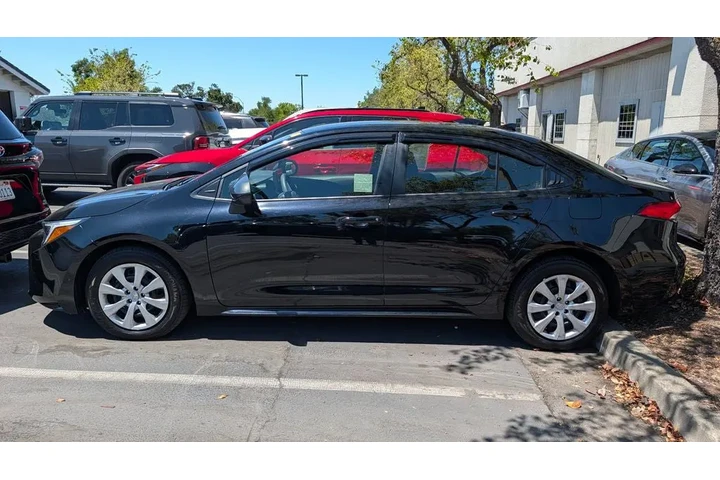 $25990 : 2024 Corolla Hybrid LE image 2