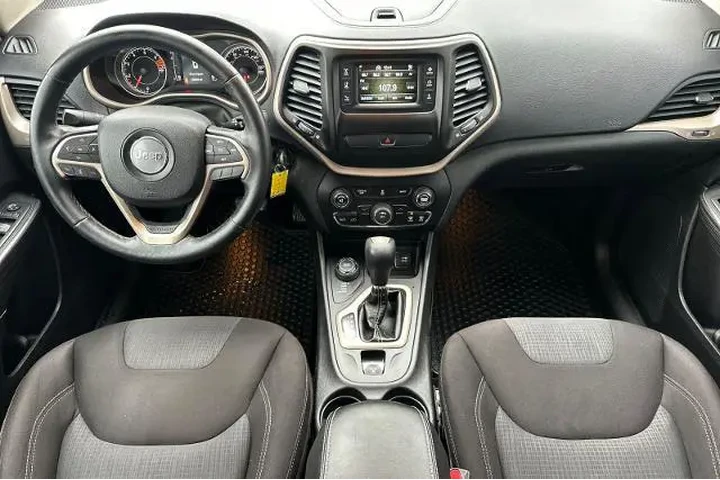 $8995 : Jeep Cherokee 2017 4x4 Latit image 3