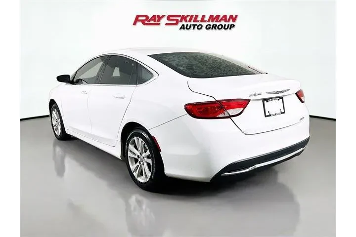 $9975 : Chrysler 200 2015 Limited 4d image 5