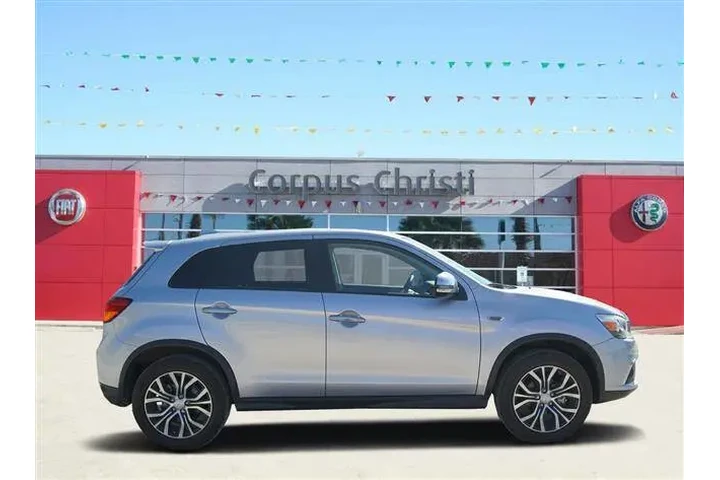 2017 Outlander Sport image 9