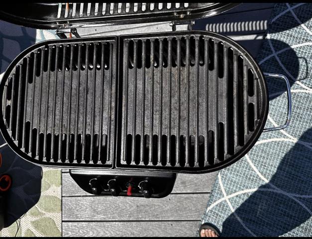 $300 : My outdoor gas grill image 6