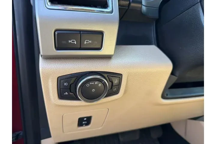 $26992 : Ford F-150 2015 4x4 Platinum image 7