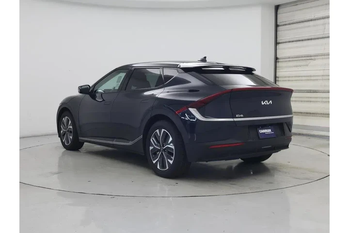 $25998 : Kia EV6 2023 Light 4dr Cross image 2