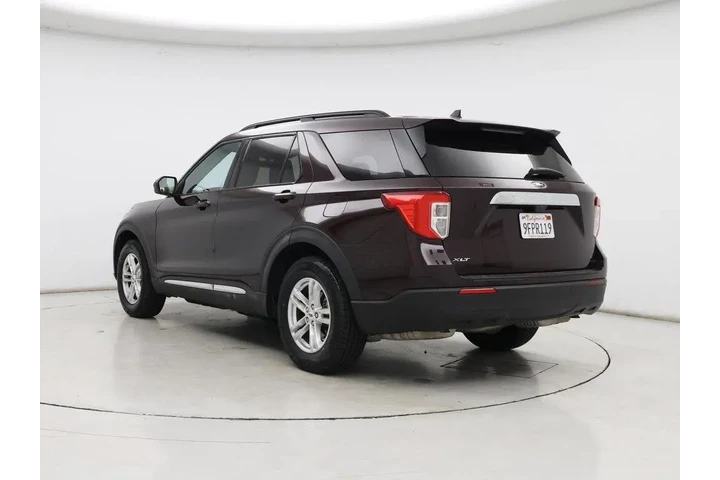 $26998 : Ford Explorer 2023 XLT 4dr S image 2