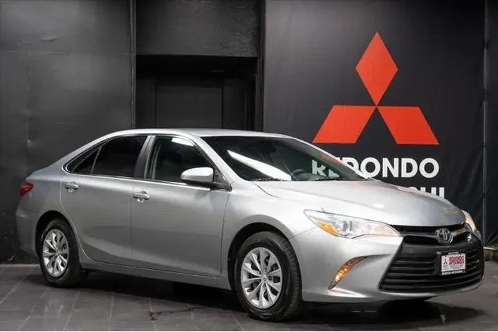 $15548 : Toyota Camry 2015 SE 4dr Sed image 7